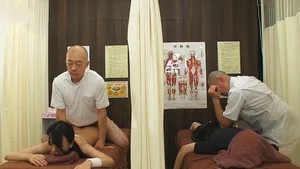 Dẫn nhân tình đi mát-xa rồi bị nện cạnh bên mà không hề hay biết